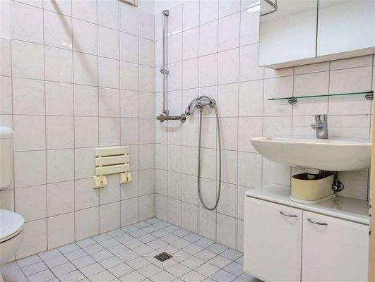 Badezimmer (Beispiel)