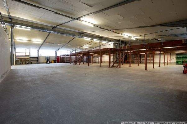 Halle Bild 4
