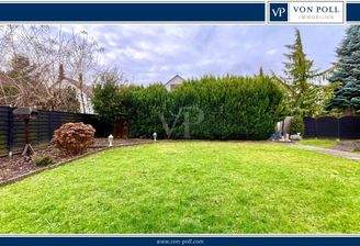 Freistehendes Zweifamilienhaus mit großem Garten und viel Potential in Flörsheim