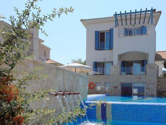 AMOROSA VILLAS  VILLA 15-11