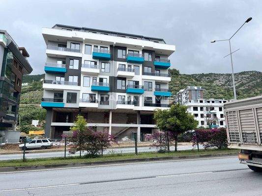 Stylish Flats with Pool and Gym near the Beach in Alanya