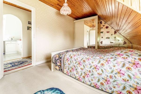 Schlafzimmer OG 02