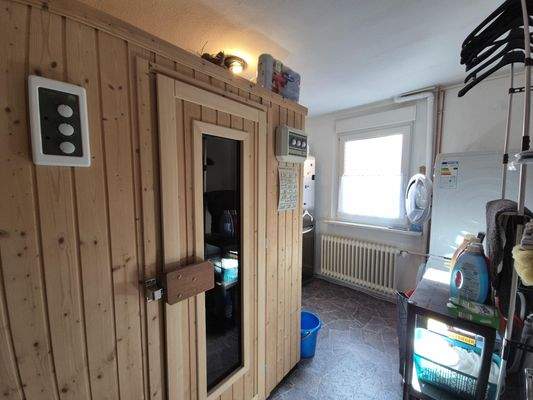 EG Hauswirtschaftsraum mit Sauna