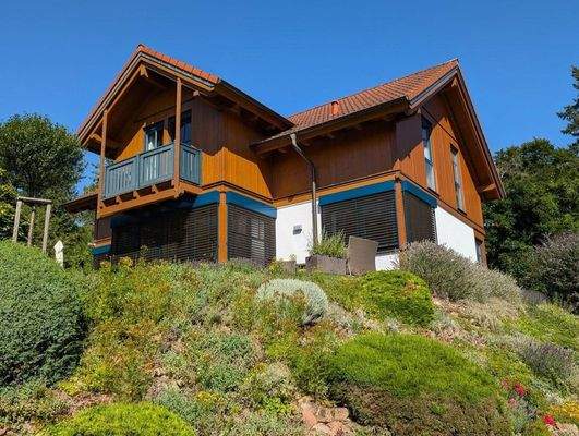 Sonnenschutz durch Jalousien