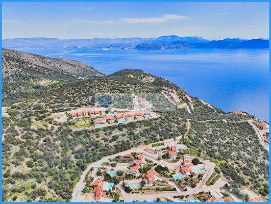 701982ce7b464261b5fb2b1bf48ce859-original