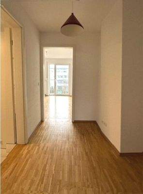 Flur mit Platz für Kommode