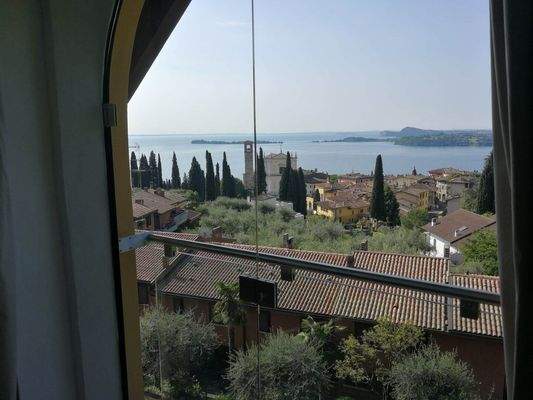 Penthouse in Gardone Riviera mit Blick auf den Gardasee