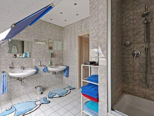 Badezimmer - DG