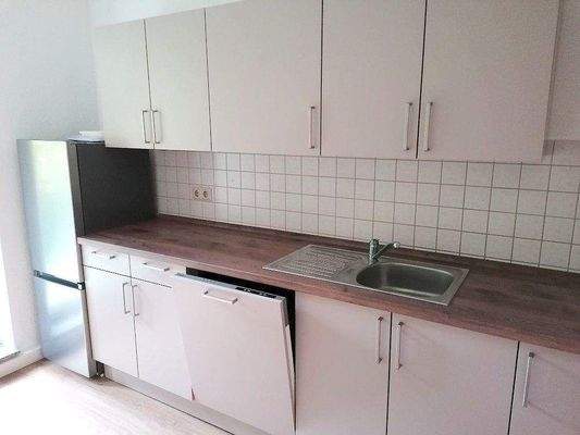 Einbauküche mit Geschirrspüler