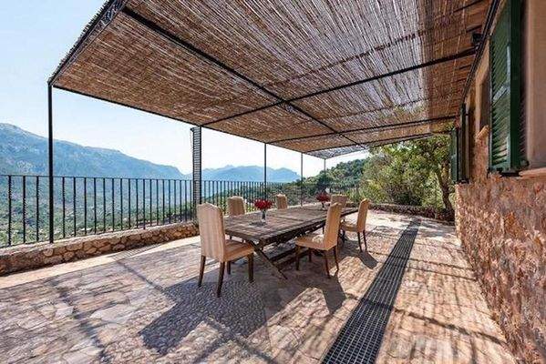 Finca mit malerischem Weitblick in Fornalutx