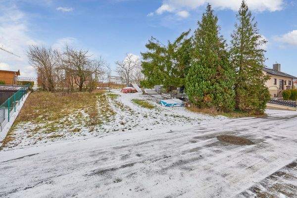 Frontansicht Grundstück