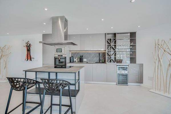 Kitchen in apartment in Magaluf 3