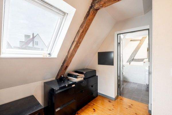 Flur und Zugang zum Badezimmer