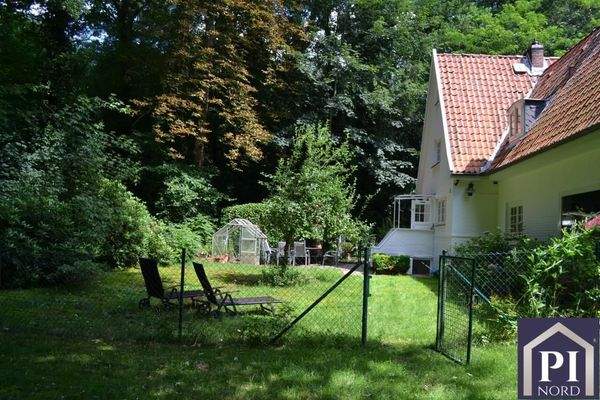 Eingezäunter Garten