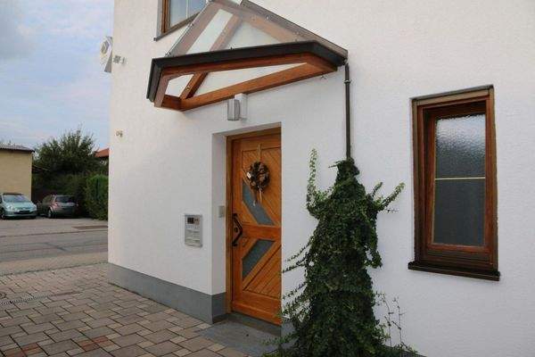 Eingangsbereich Außen