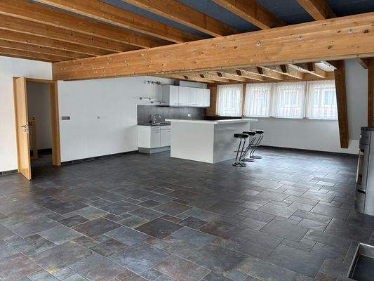 Wohn-/Essbereich/Küche DG