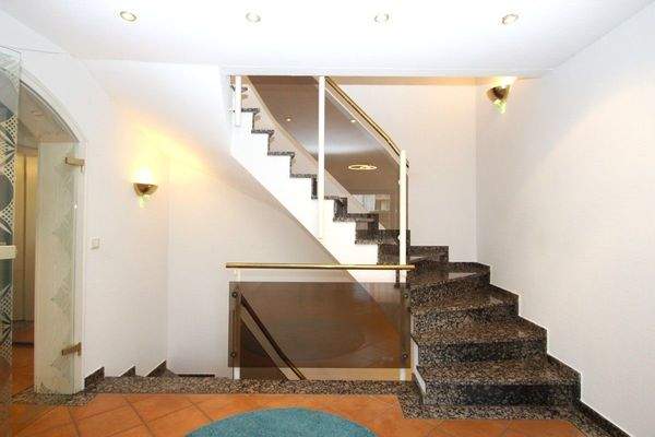 Treppe rauf in das Obergeschoss …