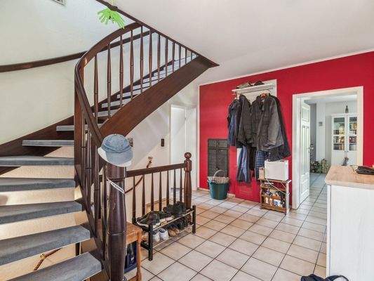 geräumige Diele im Erdgeschoss mit fast 13 m²