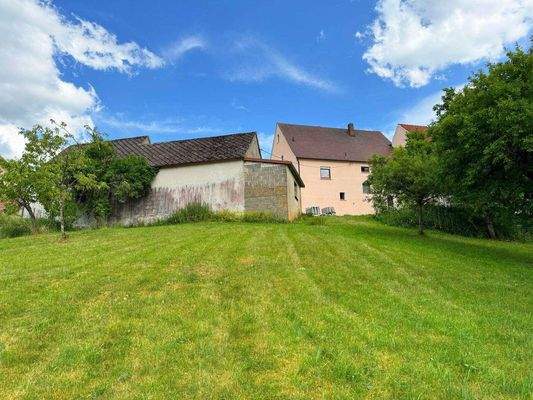 Rückansicht Lagerraum und Wohnhaus