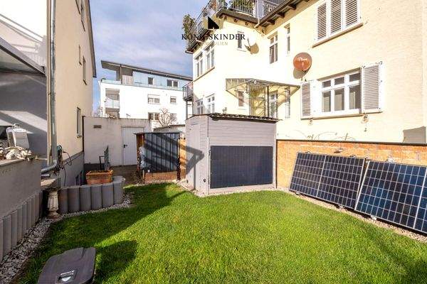 Geräteschuppen – praktische Nutzung mit PV-Anlage
