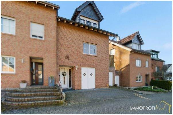 2. Gebäudeansicht.jpg