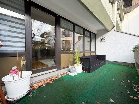 Dank des Balkons am Wohnzimmer haben Sie zusätzliche Wohnfläche im Freien