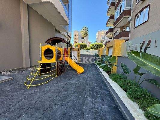 Sea View Real Estate on Barbaros Street in Alanya