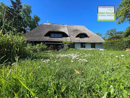 Traumhaftes Reetdach Haus zum Verwirklichen, direkt an der Ostseeküste