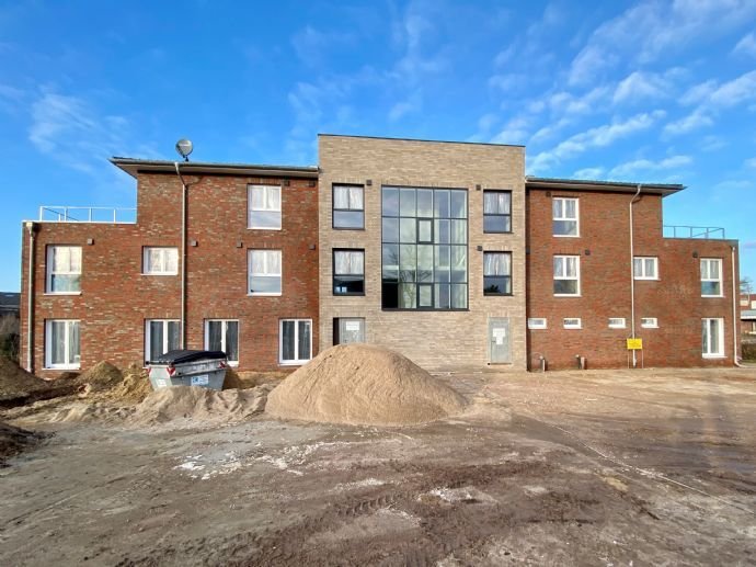 Erstbezug: 2-Zimmer-Wohnung im 1. Obergeschoss mit Balkon