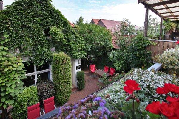 Blick vom Balkon 1. OG   