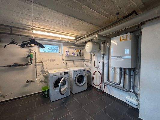 H 543 Keller Waschraum Ansicht 2.jpg