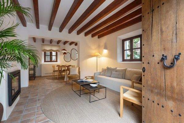 Dorfhaus mit Bergblick zum Verkauf in Deiya, Mallorca