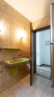Duschbad Einliegerwohnung Hanggeschoss