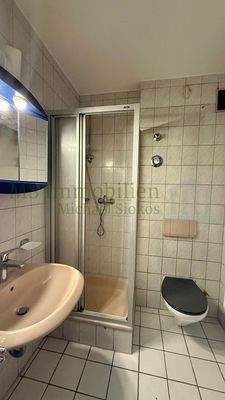 Badezimmer Ansicht 1