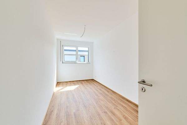 Leo III N 6.6. zweites Zimmer oben.jpg