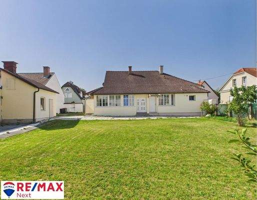 Ansicht Garten mit Veranda