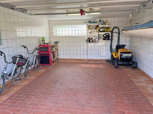Garage.jpg