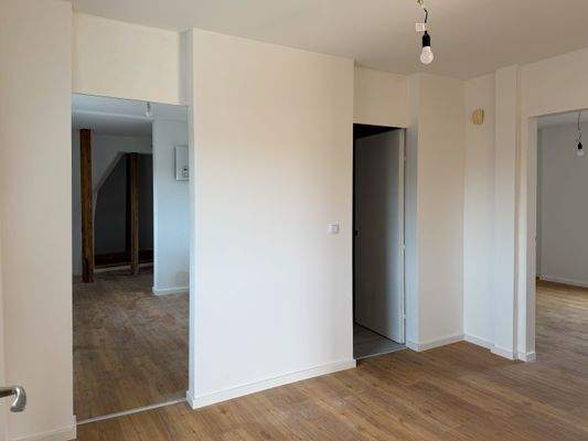 3. OG Zimmer mit Blick in die Wohnküche