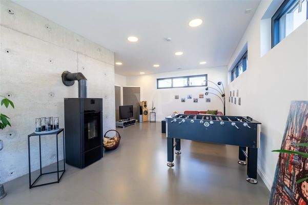 Kamin und Wohnbereich