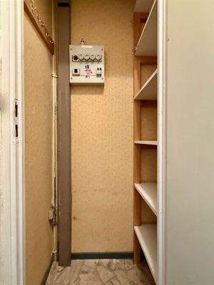 Einbauschrank bzw. Abstellraum