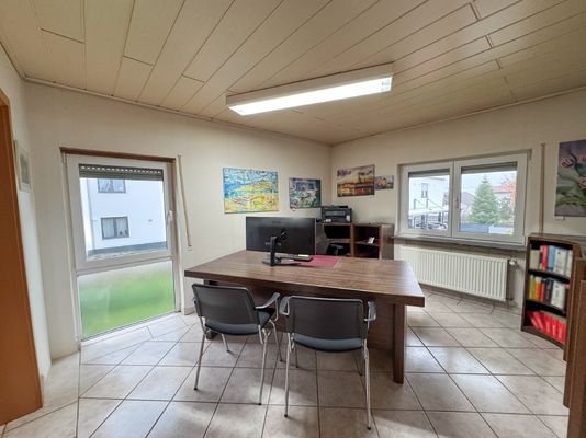Büro 1