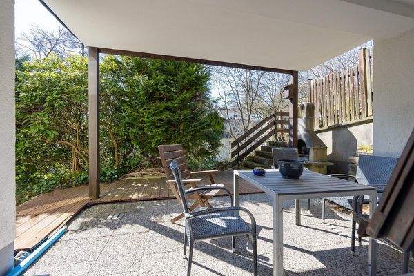 Souterrain: Terrasse