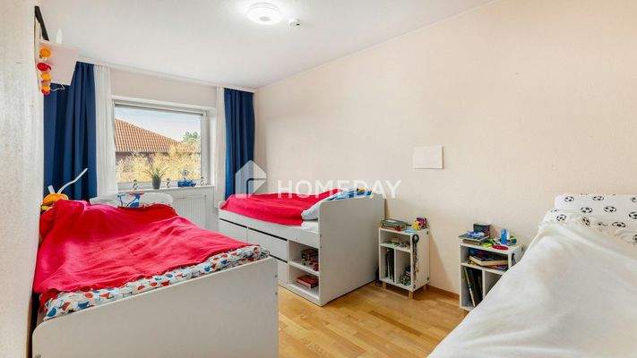 1. OG Schlafzimmer 1