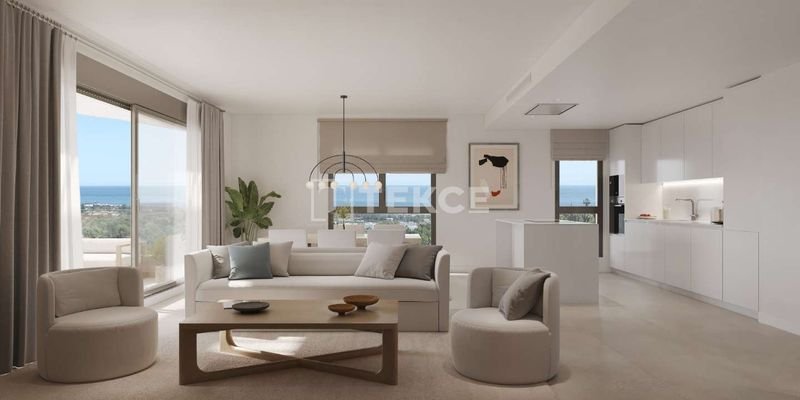 Apartments in Estepona with Terraces that Overlook the Sea