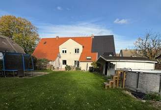 Garten- u. Hausansicht.png