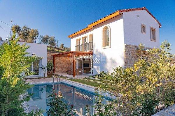 Country Villas in a Prestigious Complex in Milas Muğla