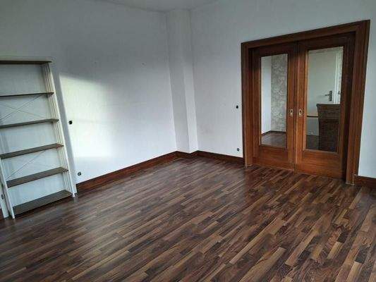 K800_Wohnzimmer mit Blick zum Eßzimmer