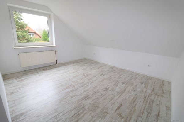 Schlafzimmer (ohne Möbel)