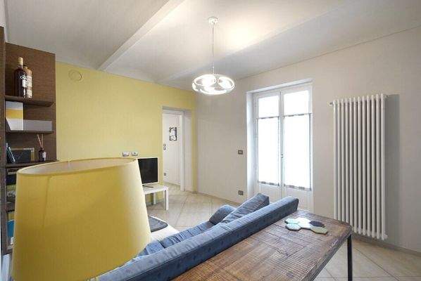 elegantes Haus im Zentrum von Canale –  Piemont