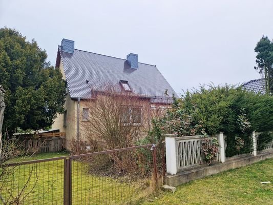 Straßenseitige Hausansicht
